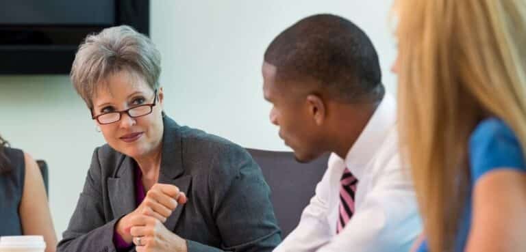 Moderator conducting B2B focus group